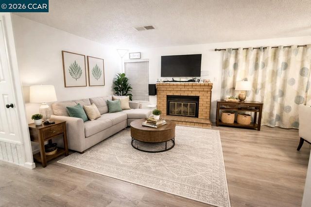 405 Weymouth, Hercules, CA 94547