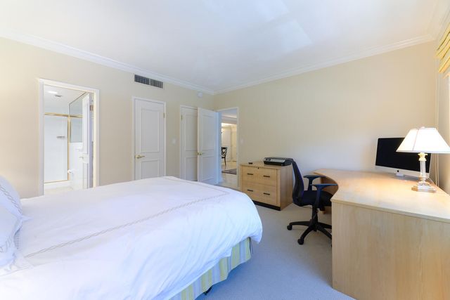 250 Bradley Place 210, Palm Beach, FL 33480