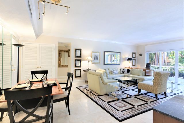 250 Bradley Place 210, Palm Beach, FL 33480