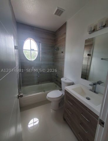13995 SW 154th St 1, Miami, FL 33177