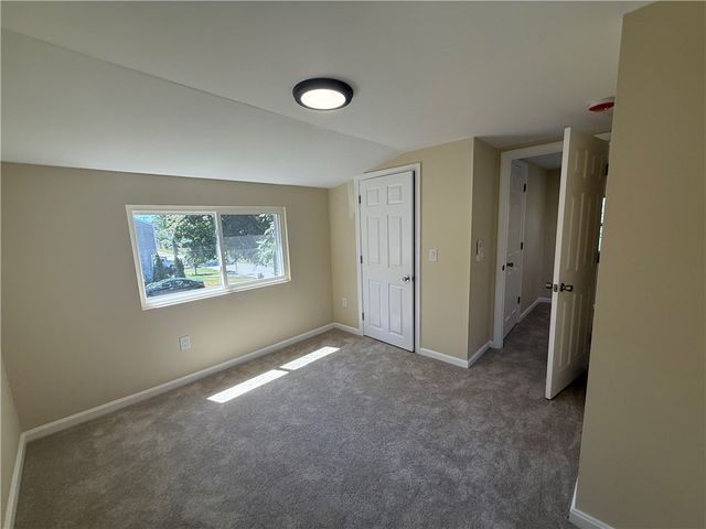 64 Ormsby Avenue, Warwick, RI 02886