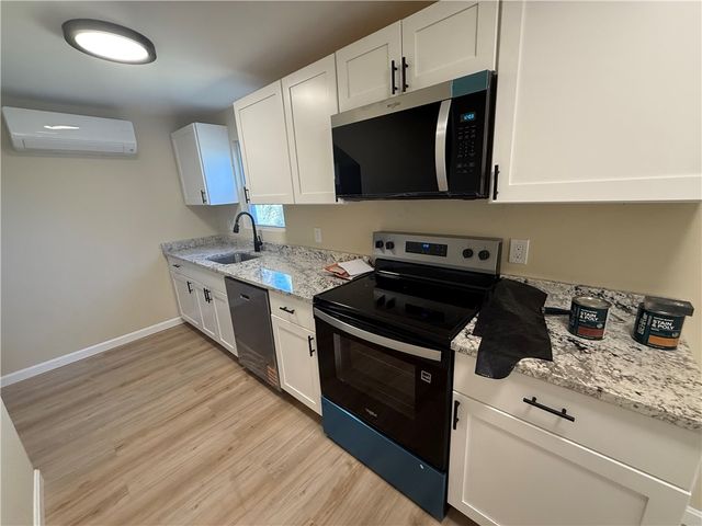 64 Ormsby Avenue, Warwick, RI 02886