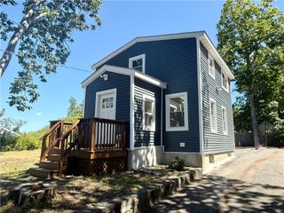 64 Ormsby Avenue, Warwick, RI 02886