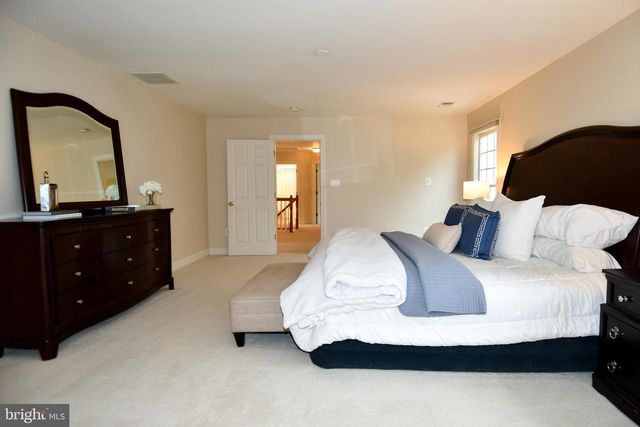 13619 WEINSTEIN CT, Centreville, VA 20120