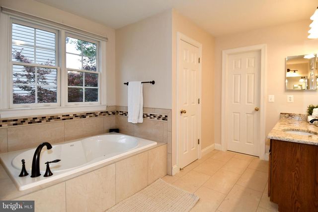 13619 WEINSTEIN CT, Centreville, VA 20120