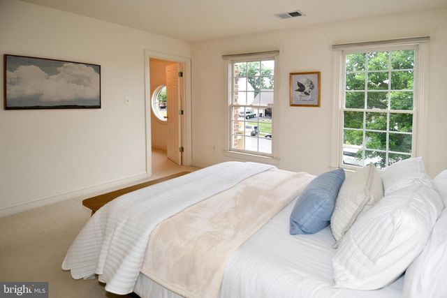 13619 WEINSTEIN CT, Centreville, VA 20120