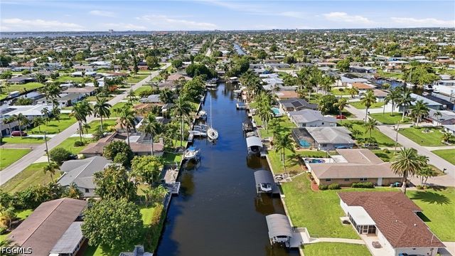 2835 SE 18th AVE, Cape Coral, FL 33904