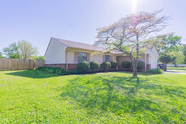 3533 Holly Circle, Indianapolis, IN 46227