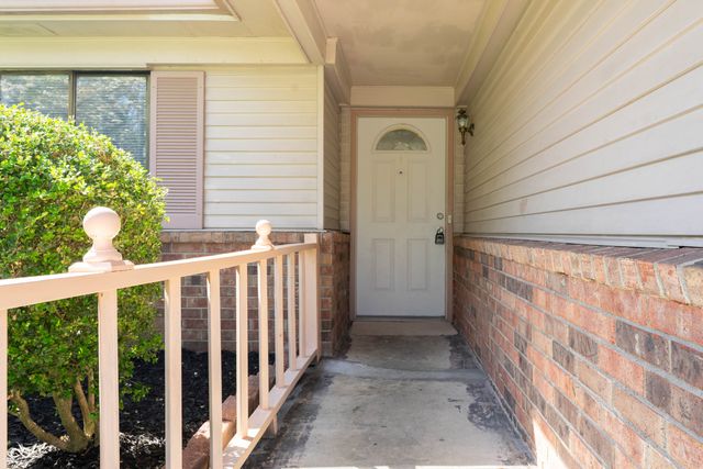 3533 Holly Circle, Indianapolis, IN 46227