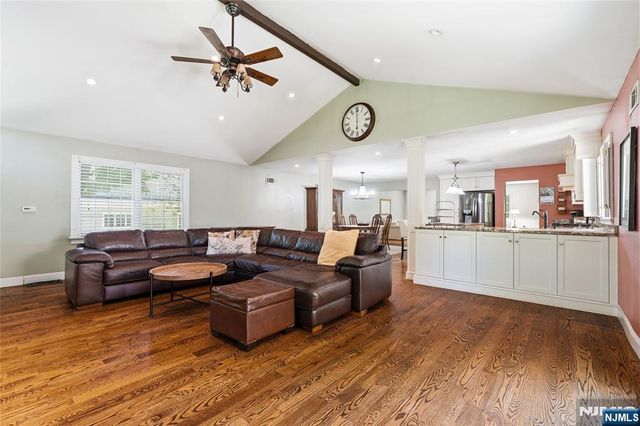 558 Green Lane, River Vale, NJ 07675