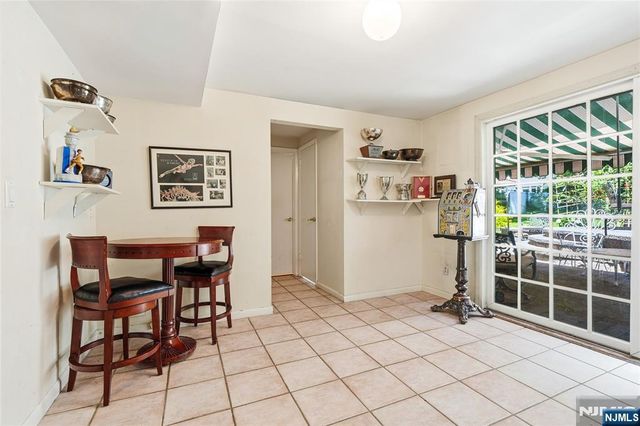 558 Green Lane, River Vale, NJ 07675