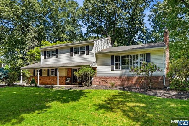 558 Green Lane, River Vale, NJ 07675