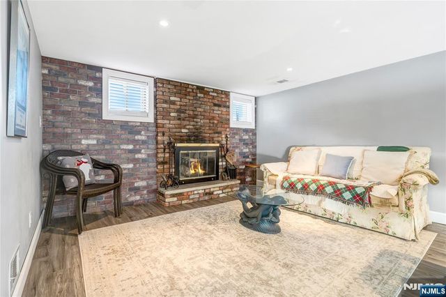 558 Green Lane, River Vale, NJ 07675