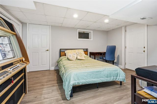 558 Green Lane, River Vale, NJ 07675