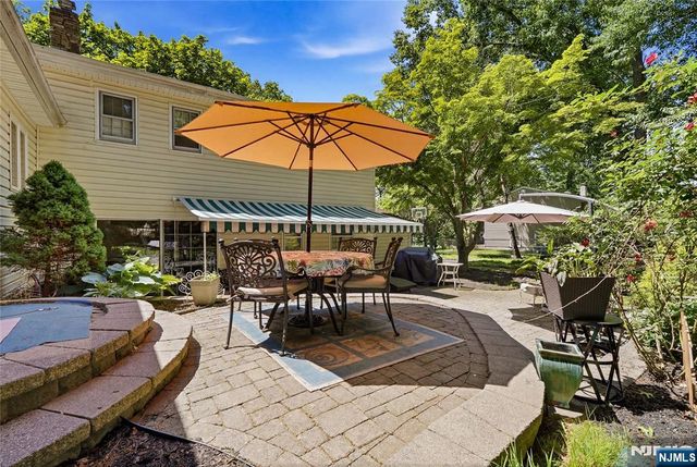 558 Green Lane, River Vale, NJ 07675
