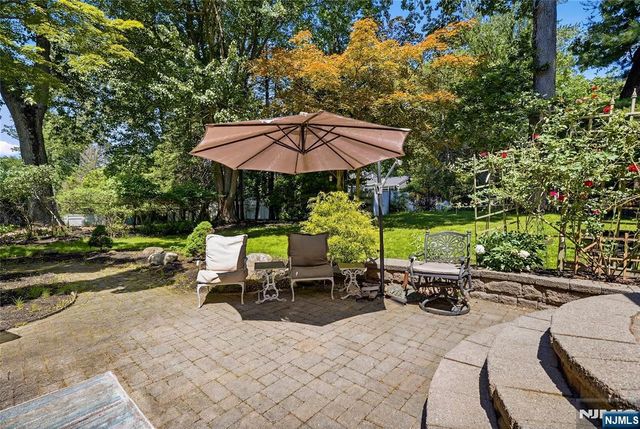 558 Green Lane, River Vale, NJ 07675