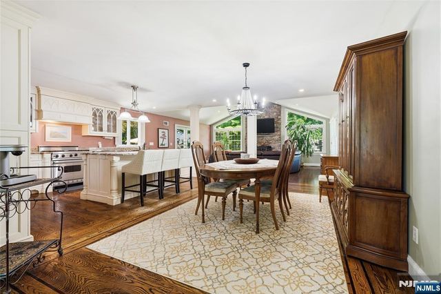 558 Green Lane, River Vale, NJ 07675