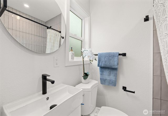 1314 N 3rd Street, Renton, WA 98057