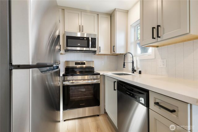 1314 N 3rd Street, Renton, WA 98057