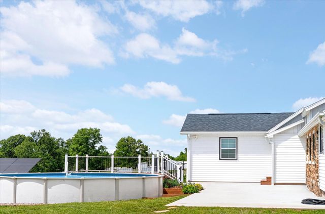 1115 Highlandville Road, Highlandville, MO 65669