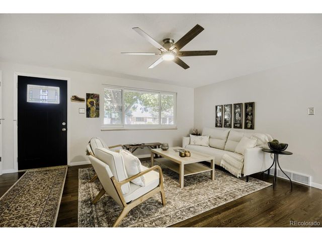 1241 Vivian St, Longmont, CO 80501