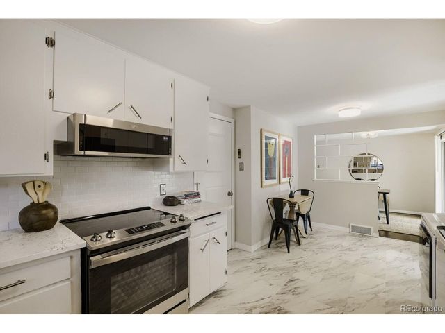 1241 Vivian St, Longmont, CO 80501