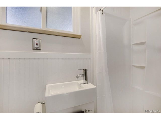 1241 Vivian St, Longmont, CO 80501