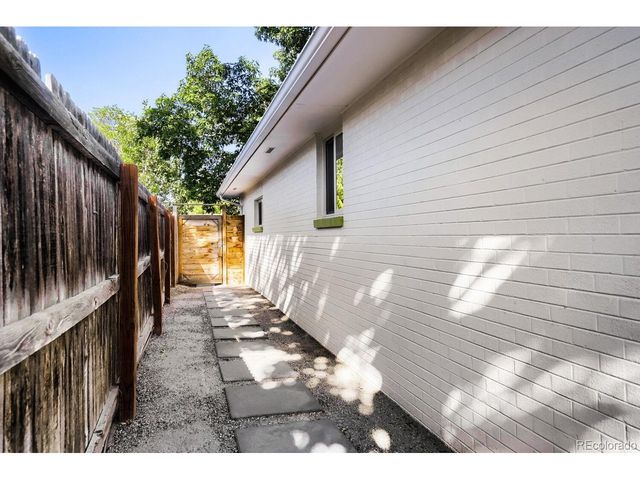 1241 Vivian St, Longmont, CO 80501