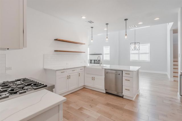 702 Graham Avenue, Dallas, TX 75223