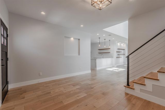 702 Graham Avenue, Dallas, TX 75223