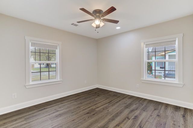 960 DILLWORTH ST, Memphis, TN 38122