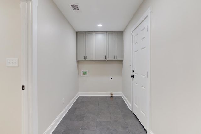 960 DILLWORTH ST, Memphis, TN 38122