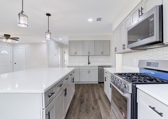 960 DILLWORTH ST, Memphis, TN 38122