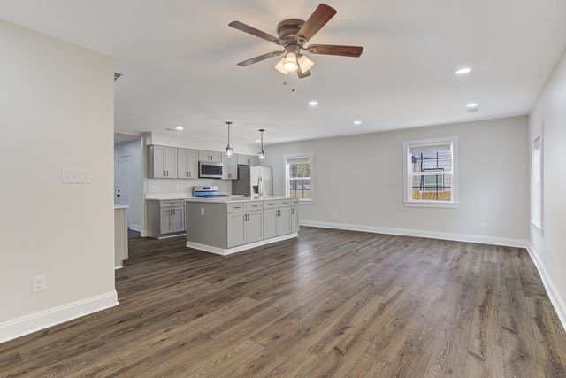 960 DILLWORTH ST, Memphis, TN 38122