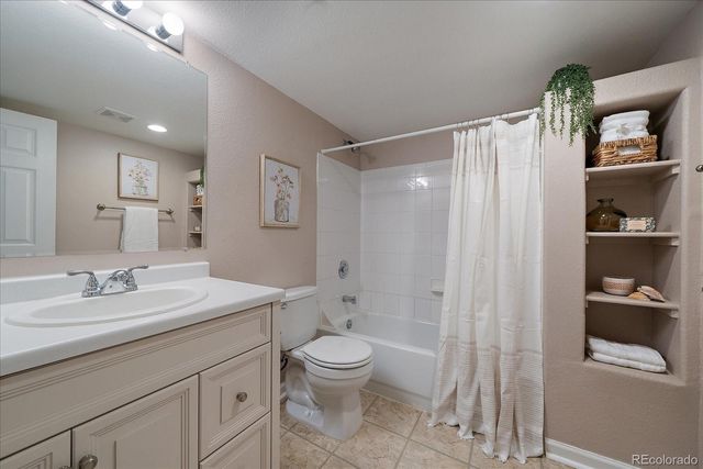 12555 E Tennessee Circle 103, Aurora, CO 80012