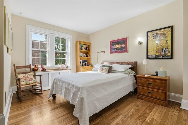 516 Roslyn Pl, Shadyside, PA 15232