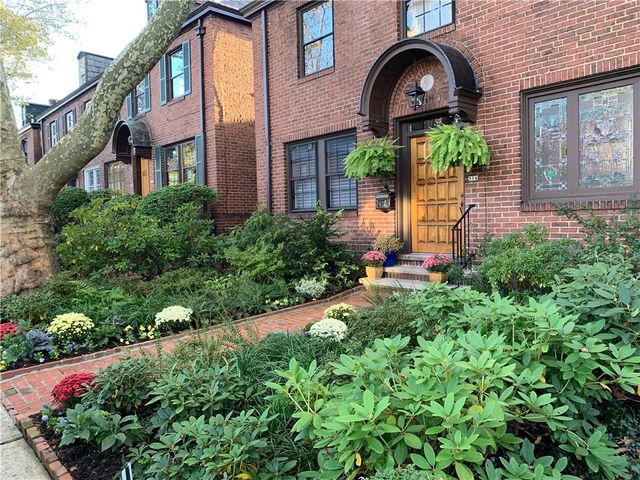 516 Roslyn Pl, Shadyside, PA 15232