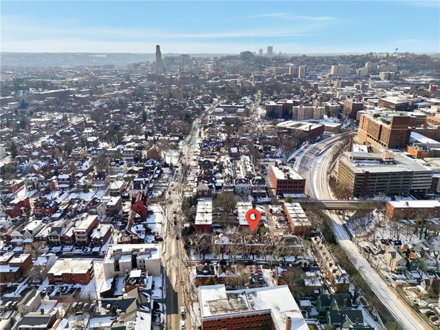 516 Roslyn Pl, Shadyside, PA 15232