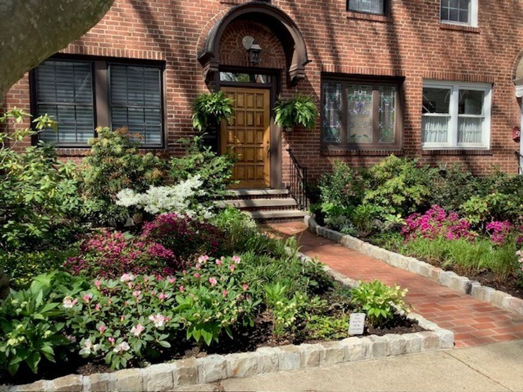 516 Roslyn Pl, Shadyside, PA 15232