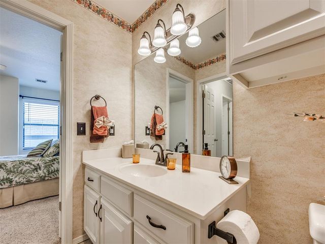 117 Woodbridge Circle, Edmond, OK 73012