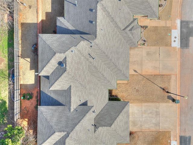 117 Woodbridge Circle, Edmond, OK 73012