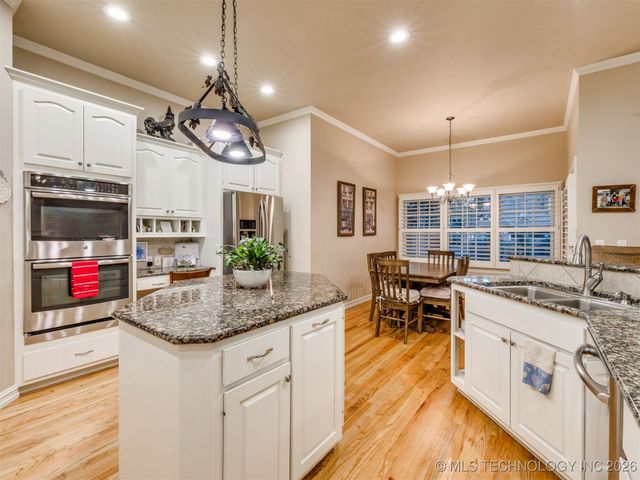 11579 S 67th East Avenue, Bixby, OK 74008