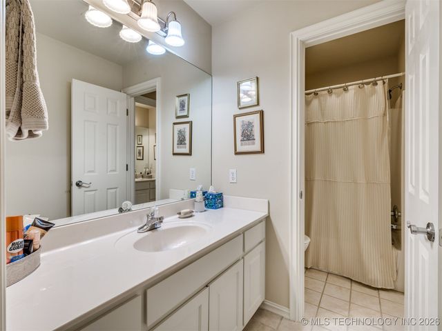 11579 S 67th East Avenue, Bixby, OK 74008