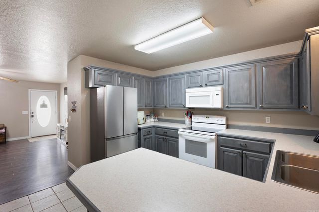 1085 Day Rd Road, Pottsville, AR 72858