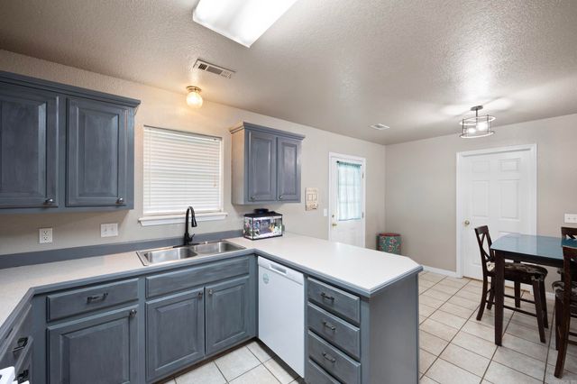 1085 Day Rd Road, Pottsville, AR 72858