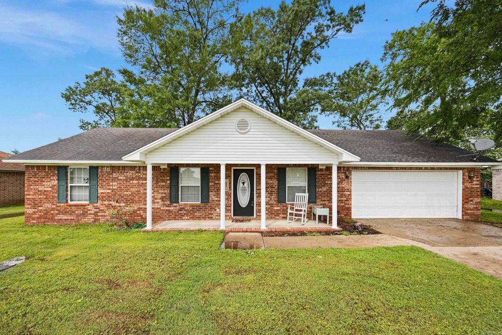1085 Day Rd Road, Pottsville, AR 72858