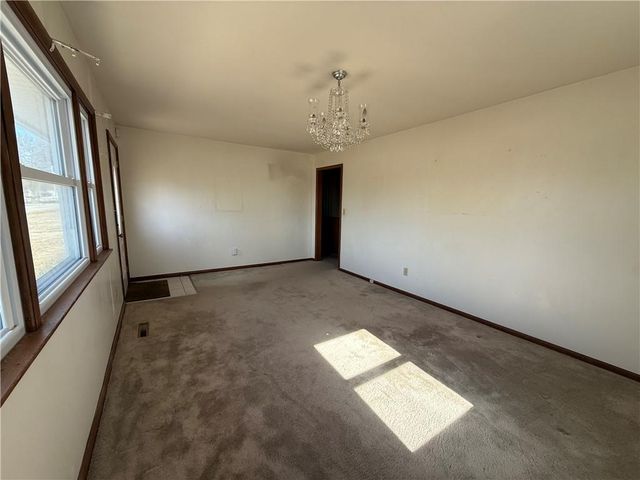 792 S 196th Street, Pittsburg, KS 66762