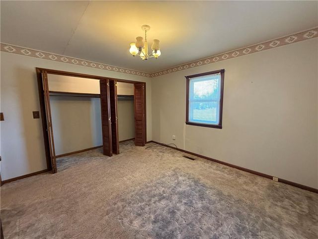 792 S 196th Street, Pittsburg, KS 66762