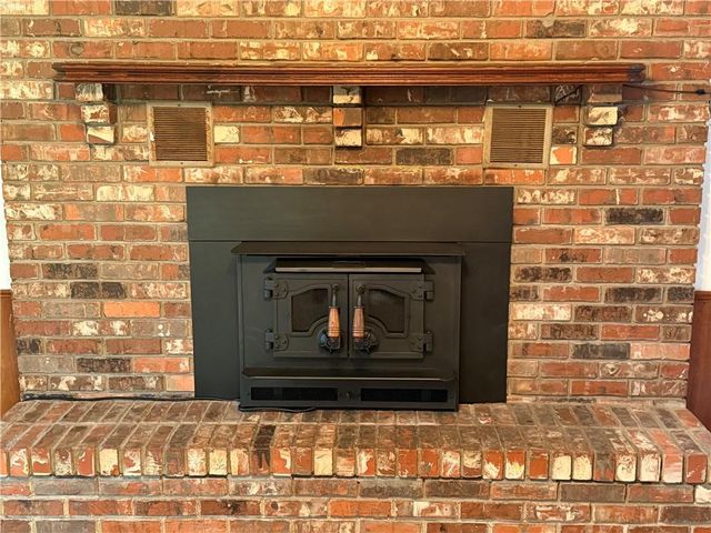 792 S 196th Street, Pittsburg, KS 66762