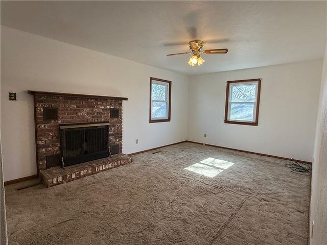 792 S 196th Street, Pittsburg, KS 66762